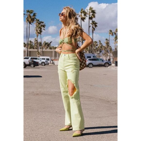 Vibrant M.i.U‎ High Waist Distressed Cutout Straight Leg Jeans Size 3 W25 NWT - Picture 2 of 4